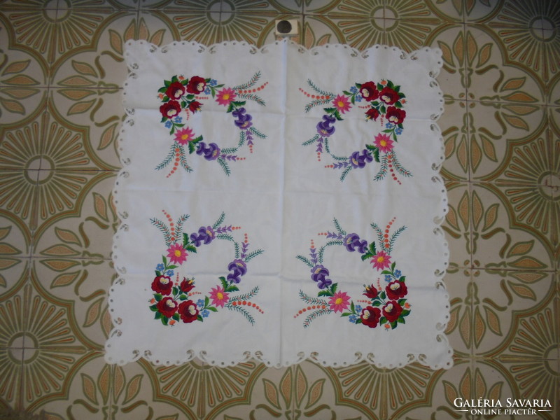 Kalocsai embroidered tablecloth, table cloth with ribbed edge - hand embroidery