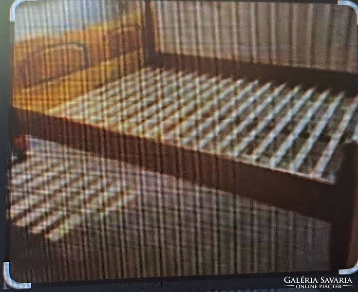 Solid wood bed frame (140×200) with bed frame