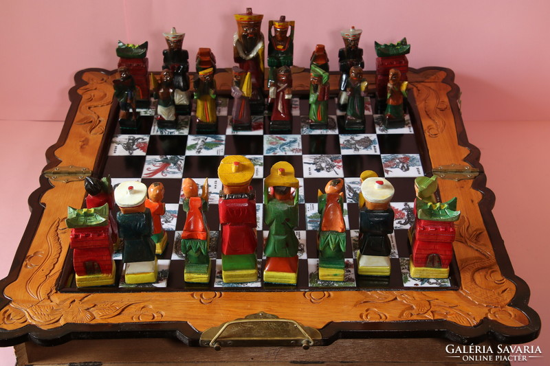 Beautiful Asian chess set, hand carved and painted