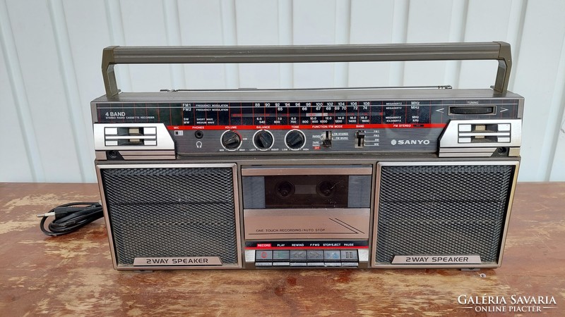 Sanyo m9704m radio cassette recorder