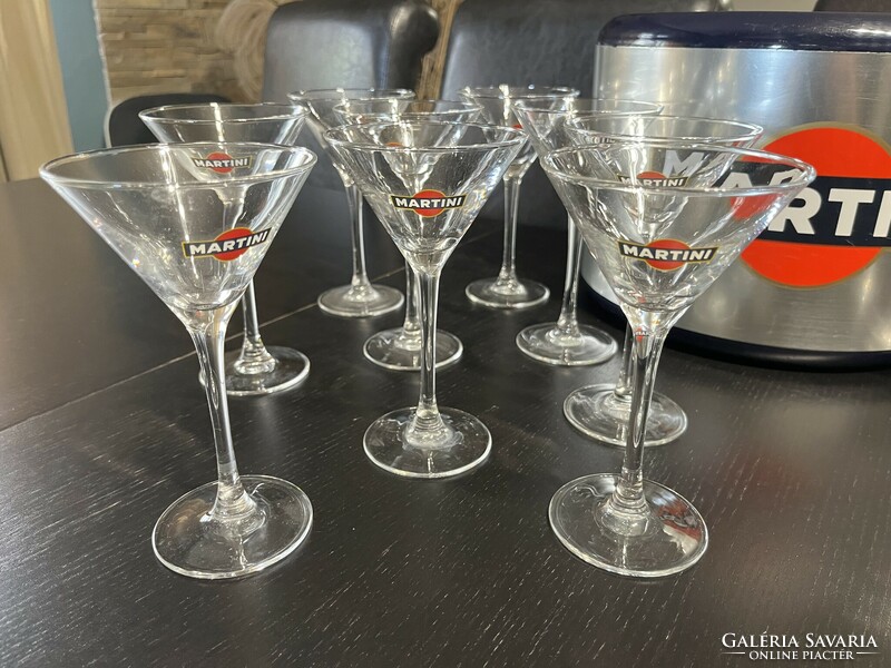 Set of 12 Martini glasses and ice bucket!