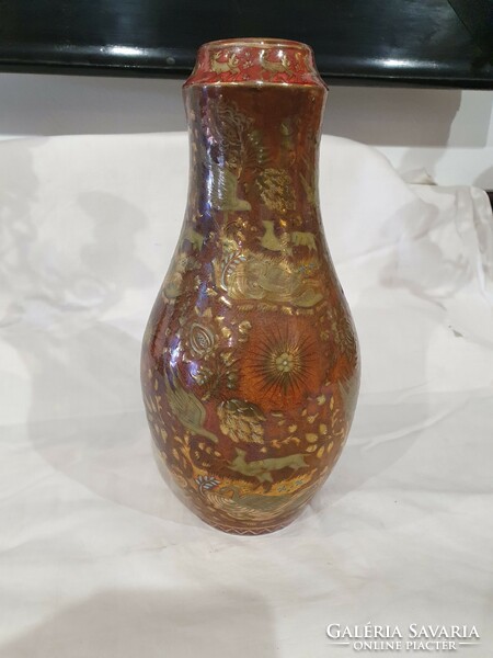 Igen ritka, sok állatott ábrázoló antik Zsolnay EOSINMÁZAS váza. Gyűjtőknek ajánlom. Körpecsétes.