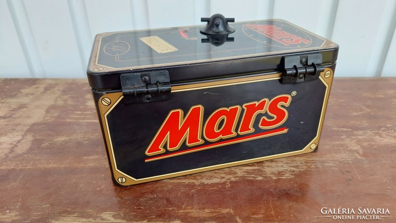 Old Mars chocolate metal box from 1999