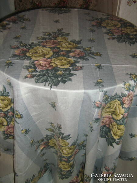 Beautiful vintage style rose tablecloth