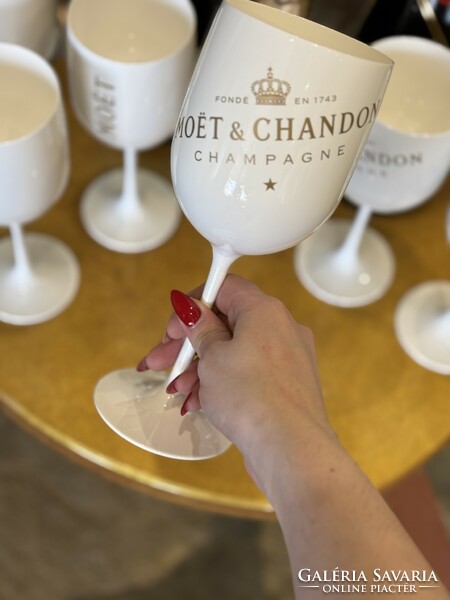 Moët & Chandon Ice Imperial pezsgőspohár készlet az Ibiza Beach Party Set