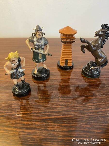 Chess set - with Viking pieces 20. No.