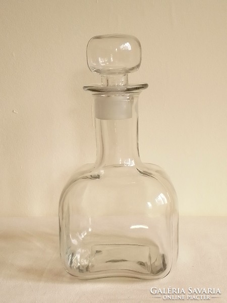 Régi szögletes öntött üveg palack kiöntő üveg dugóval