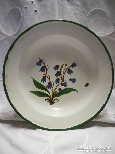 Enamel /budafok/ plate, with flower decoration in the middle. It can be seen in Zománchi, according to the pictures.