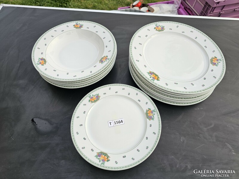 T1564 plain fruit pattern plates 5 deep, 6 flat, 4 cakes