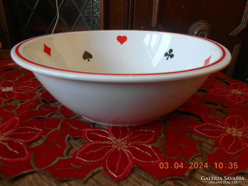 Zsolnay card pattern bowl