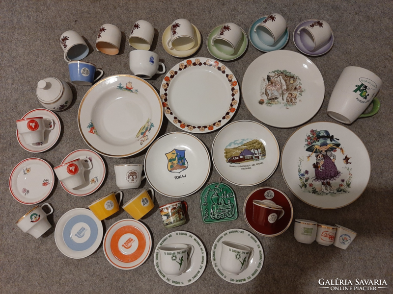 Hollóháza, Alföldi, Zsolnay wall plate coffee cup, saucer, sugar bowl, plates, cups