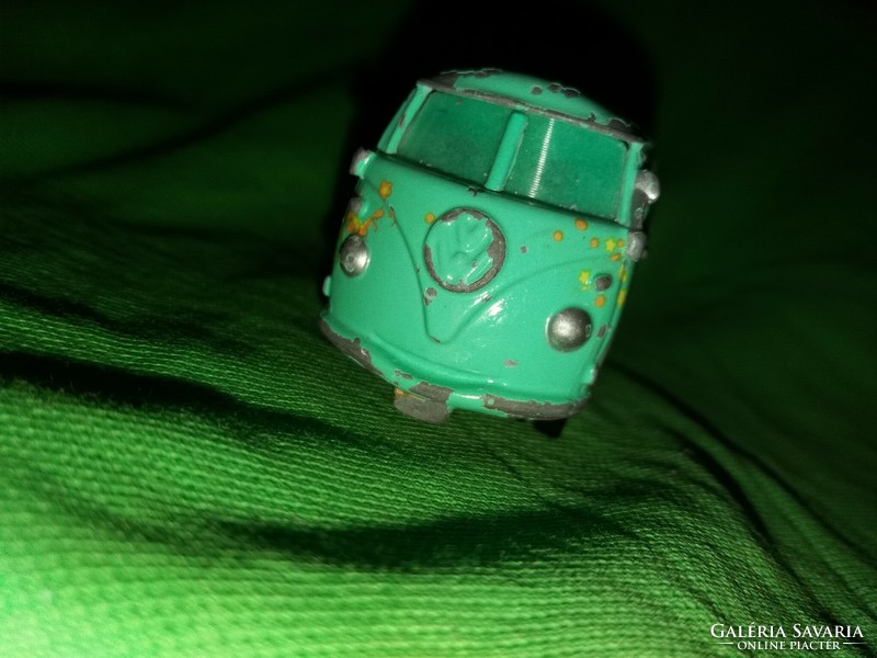 Eredeti VERDÁK -DISNEY PIXAR - FILLMORE VW bus BULLY 1:55 méret kisautó játék autó képek szerint