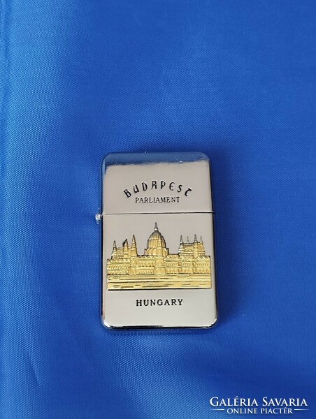 Hungarian country house lighter