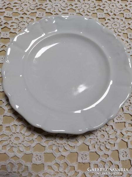 Old white Czech flat plate with inda pattern, 1pc