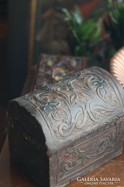 18th century Venetian leather / wooden squid chest treasure box