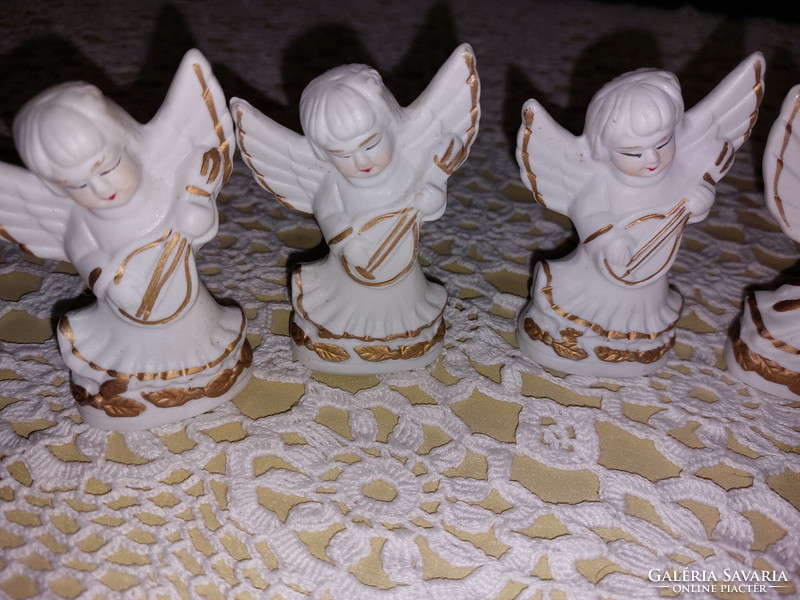 Musical angels, decorated with gold, 6 pcs