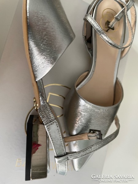 New silver Baldovski leather shoes size 38