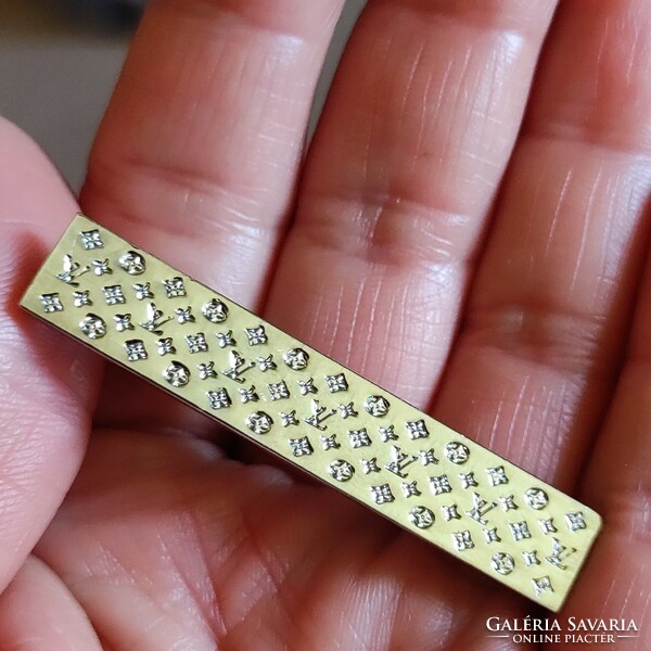 Új minőségi Replika LV monogram acél nyakkendő csipesz értéke 20.000.-tól