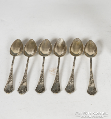 Set of 6 silver teaspoons with floral decor