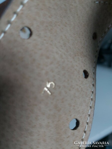 Size 75 beautiful leather vintage azzadine alaïa belt