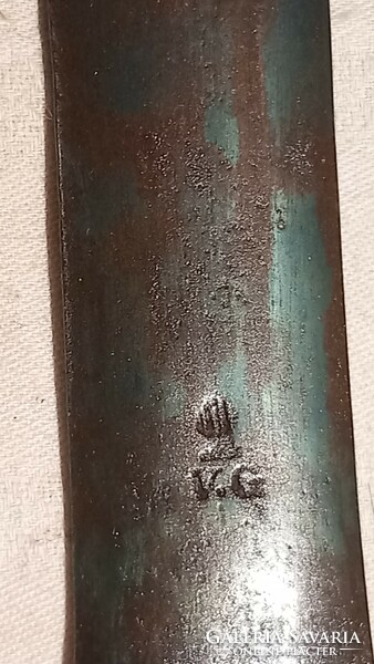 Old, special, marked pitch steel