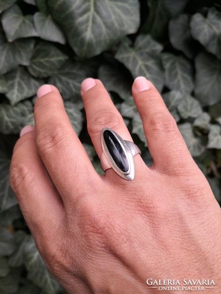 Beautiful silver ring with onyx stones