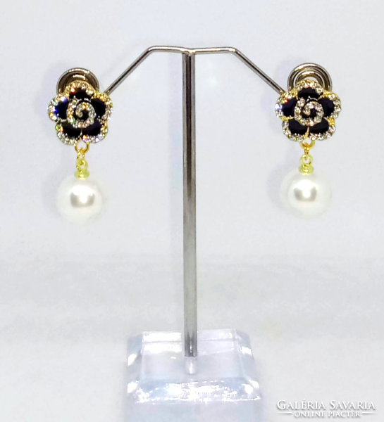 Black rose earrings with white pearls 406