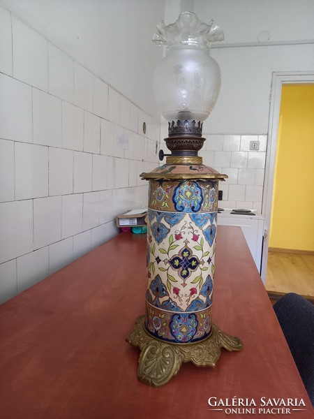 Ritka perzsa mintás Fischer Ignác Budapest majolika petróleumlámpa, asztali lámpa