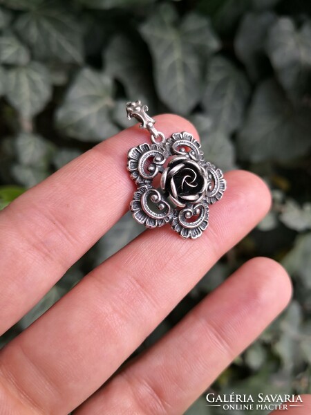 Beautiful rosy silver pendant