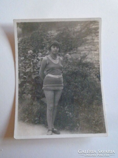 D202057 old photo - czillaghegy 1929 lady in swimsuit