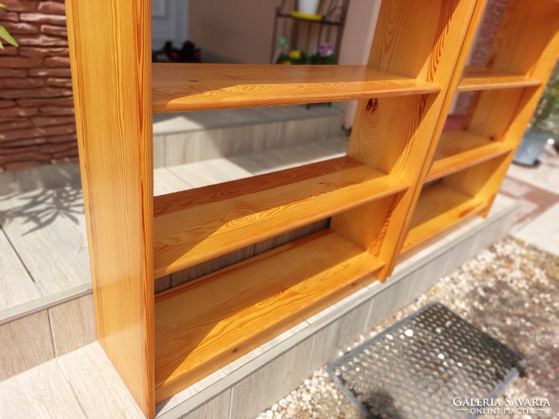 2 high-quality pine shelves for sale. Price / 1 pc.