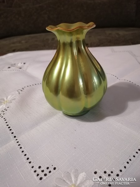 Zsolnay eozin gerezdes váza