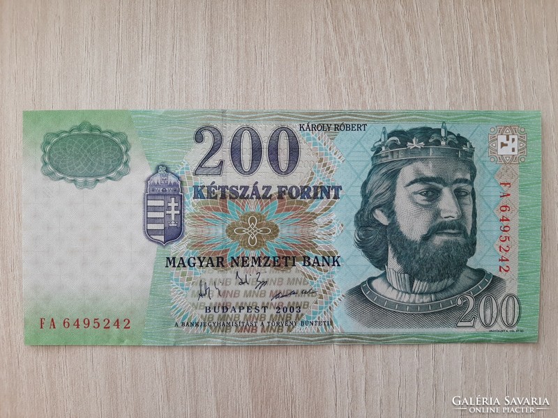 200 HUF banknote wooden series 2003