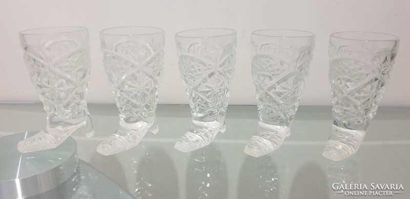 5 boot-shaped brandy glasses
