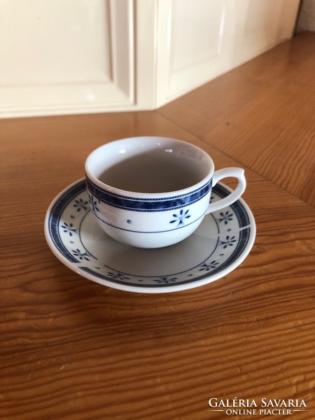 6 porcelain teacups