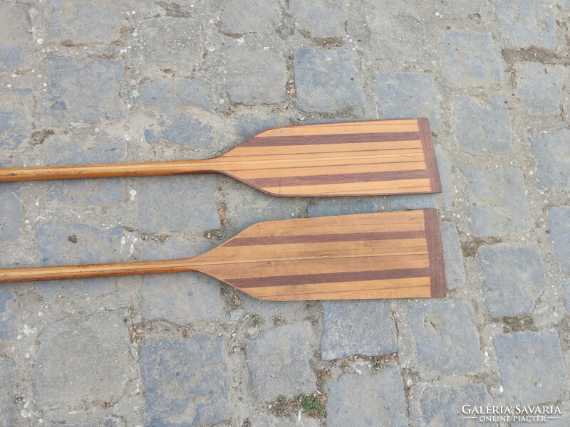 A pair of antique inlaid canoe oars / paddles from around 1940 in good condition for wall decoration