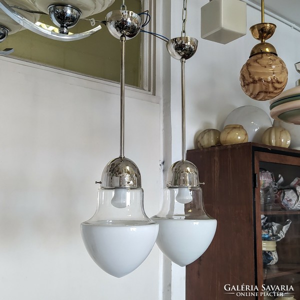 Bauhaus - Art deco mennyezeti lámpa pár felújítva - különleges formájú víztiszta - tejüvegüveg búra