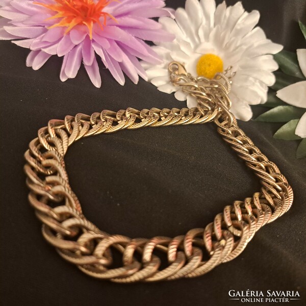 Gilded Israeli necklaces, 1 cm
