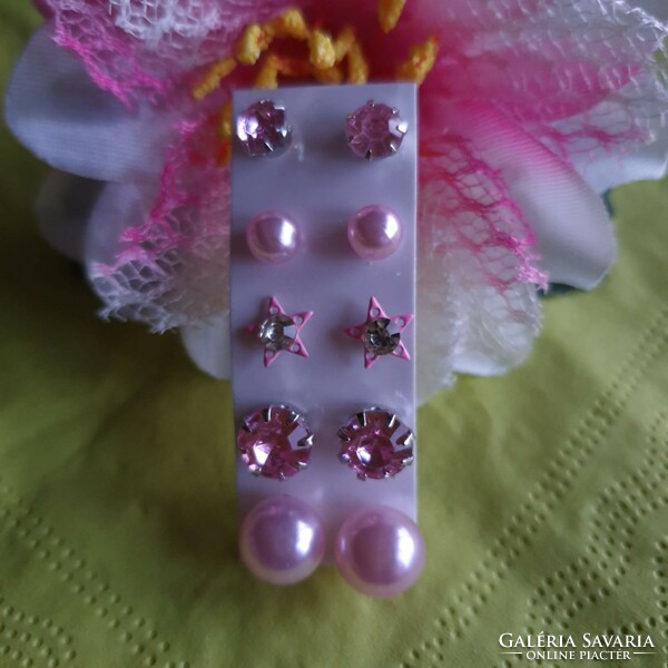 Ear33 - 5 pairs of pink stud earrings