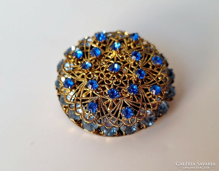 Larger vintage brooch with blue stones