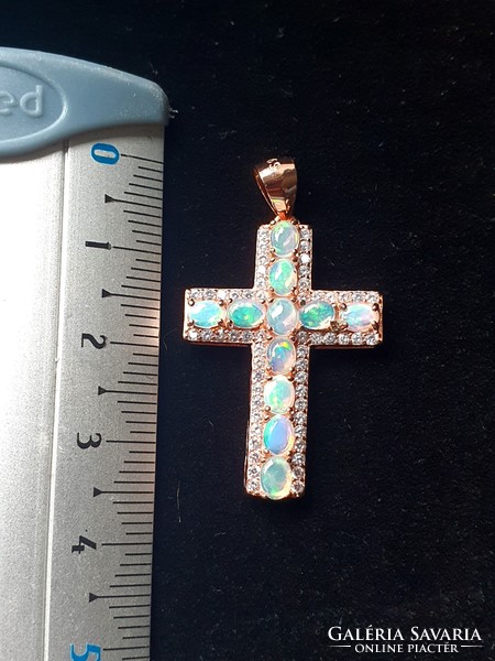 Gold-plated silver cross pendant inlaid with beautiful Australian opals