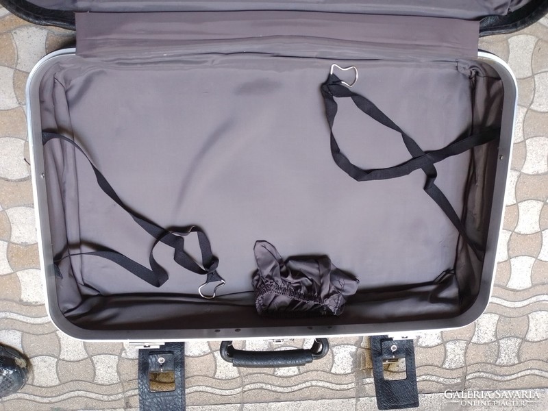Régi retro nagy fekete bőrönd 65x42x16 cm
