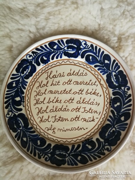 Korondi ceramics are a home blessing, indicated by the maker.