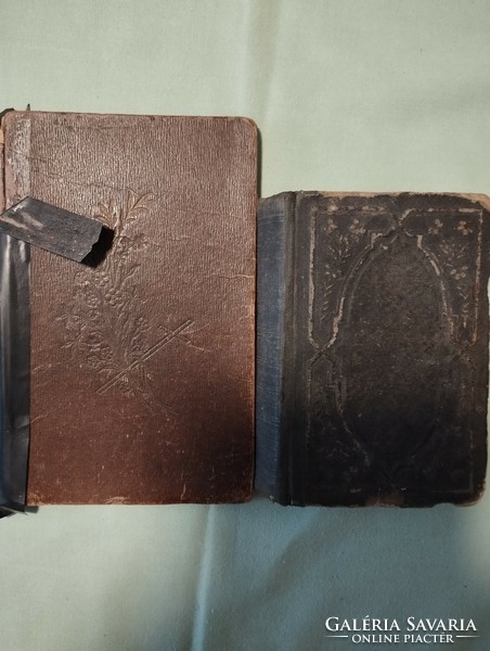 Szent keresztúti ájtatosságok 1907 és Evangéliumok könyvek együtt