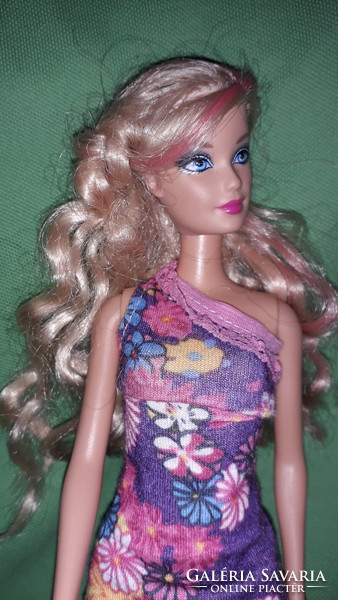 Beautiful original - mattel - 2009. - Barbie with curly blonde hair toy doll according to the pictures