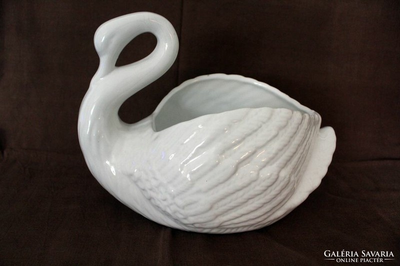Large porcelain swan bowl holder