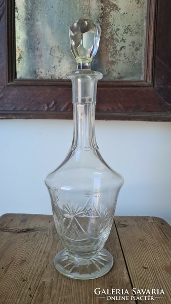Metszett mintás likörös üveg