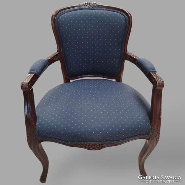 Neo-baroque chair with armrests