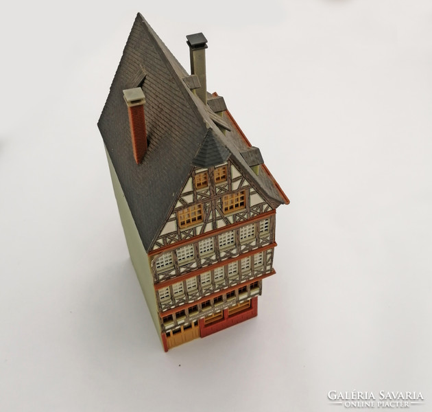 Városi ház - Terepasztal modell, Modellvasút