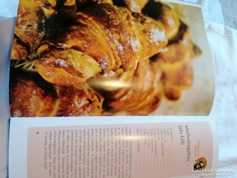 Vendégváró ételek könyve - olvasóink kedvenc receptjei Pannon Lapok Társasága, 2014